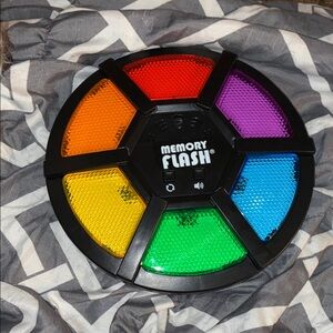 Colorful Memory Flash Game with NO SOUND